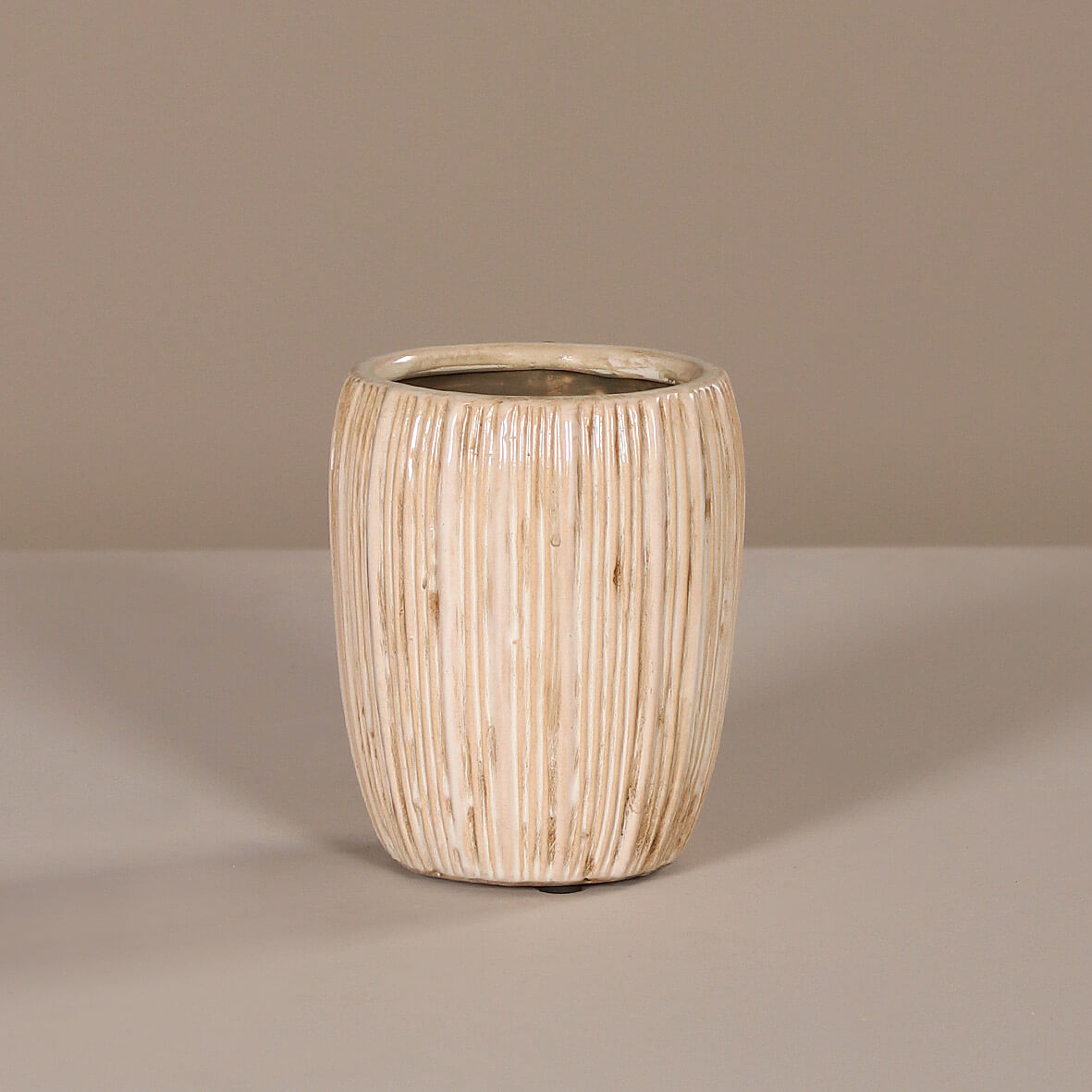 Deko Vase aus Keramik in creme weiß